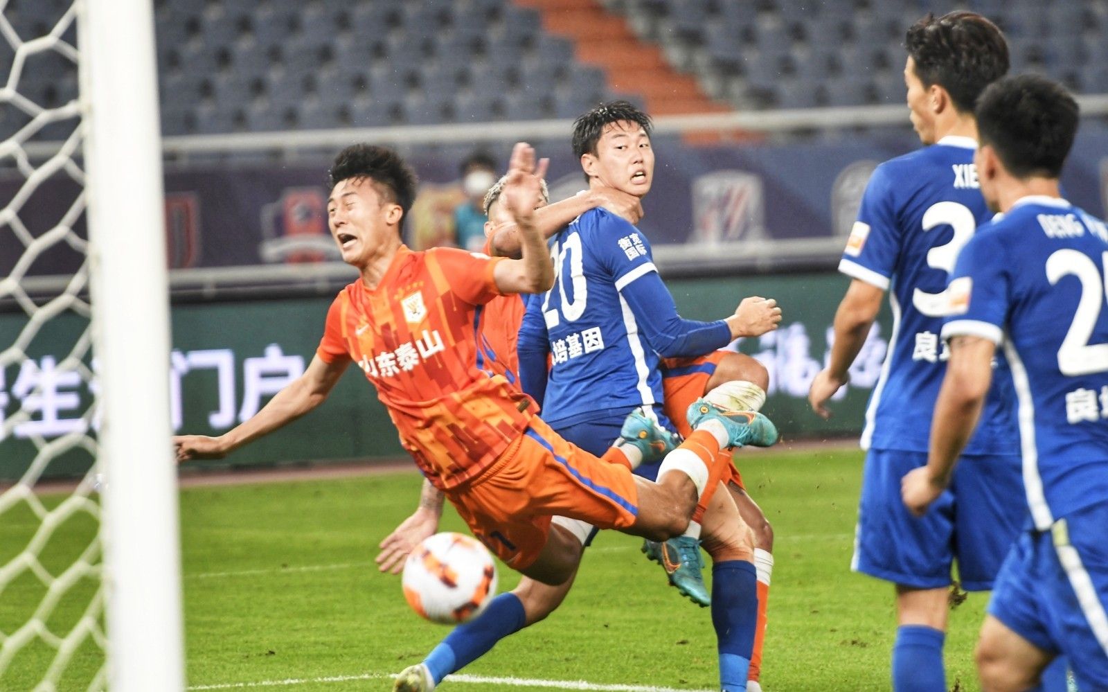 巴勒斯坦足球：一群流亡者的故事，球场也可以成为国家的延续