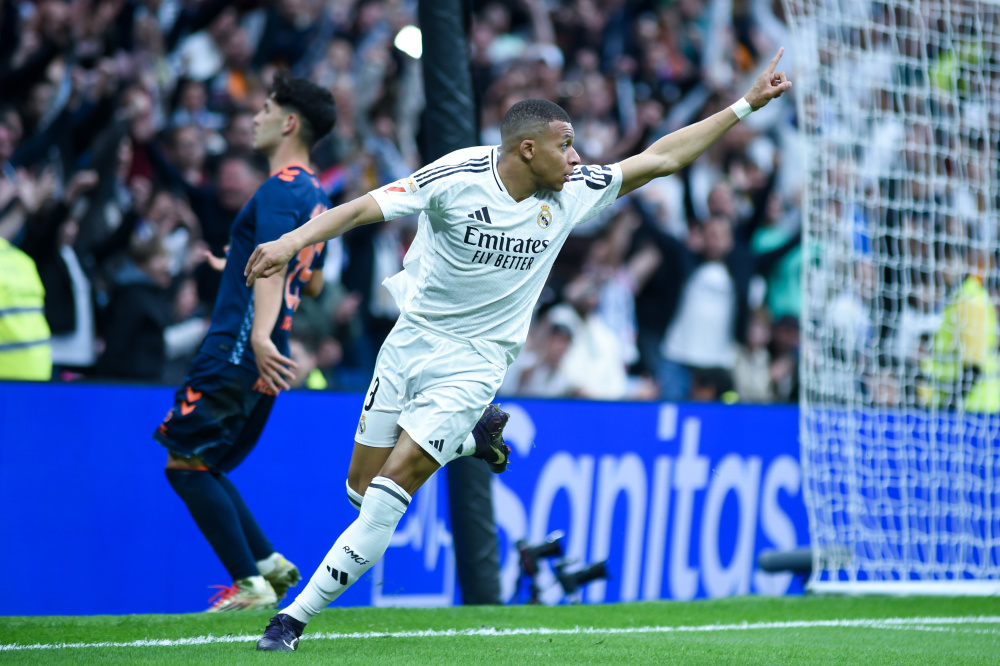 篮球CBA赛场精彩进攻合集