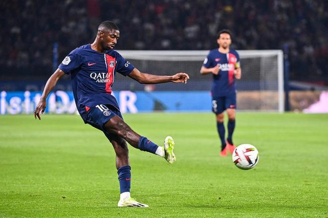 世界杯小组赛抽签出炉，各组形势复杂，韩国、意大利、巴西等队有望晋级，美国、土耳其等队面临挑战。