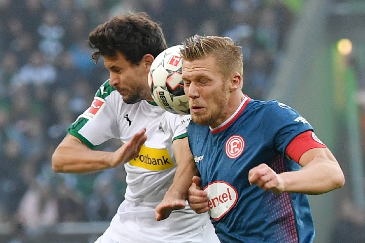 足球这项运动陪伴了我整个初高中，今天我十八岁了，...（十八岁的我：与足球同行的初高中岁月）