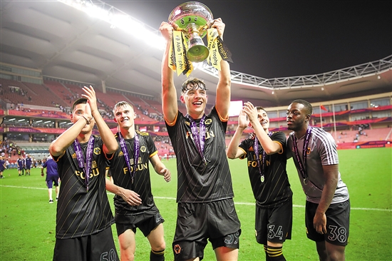 罗体：米兰接近敲定租借菲尔克鲁格，包含约1000万欧元买断权（罗马体育报：米兰接近以租借方式签下菲尔克鲁格，附约1000万欧元买断选项）