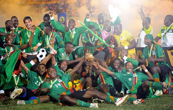 足球报：中赫9年为国安投资80亿，本赛季国安表现已达上限（足球报：中赫九年投入80亿支持国安，本季战绩已触及上限）