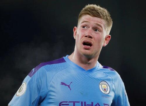 F1车手市场最新动向：哈贾尔顺利取代角田裕毅，红牛阵容迎来重要调整